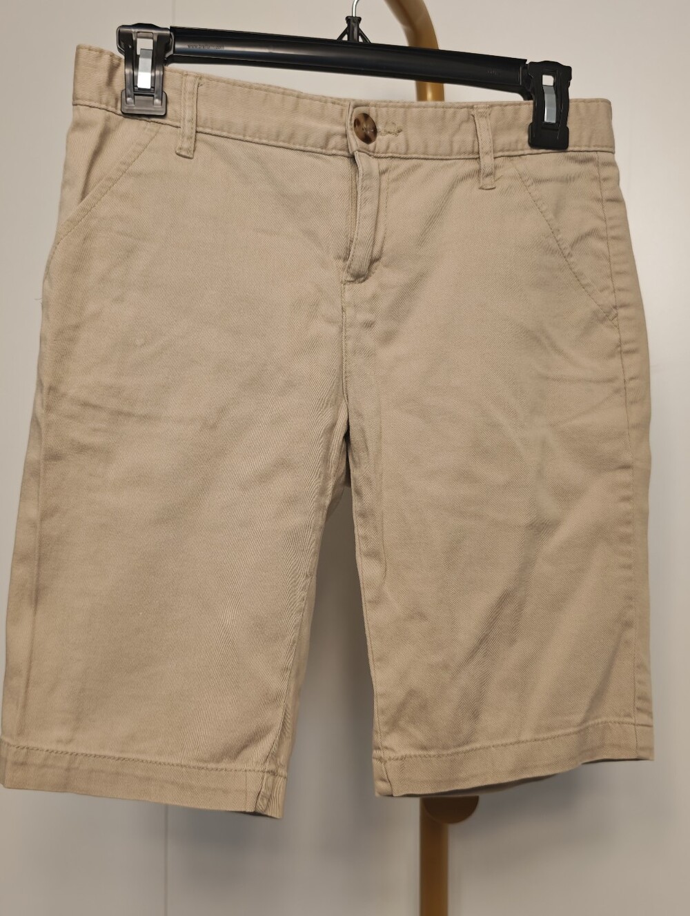 Old Navy Boys Beige Khaki Bermuda Shorts Size 14 Regular Adjustable Waist Tan